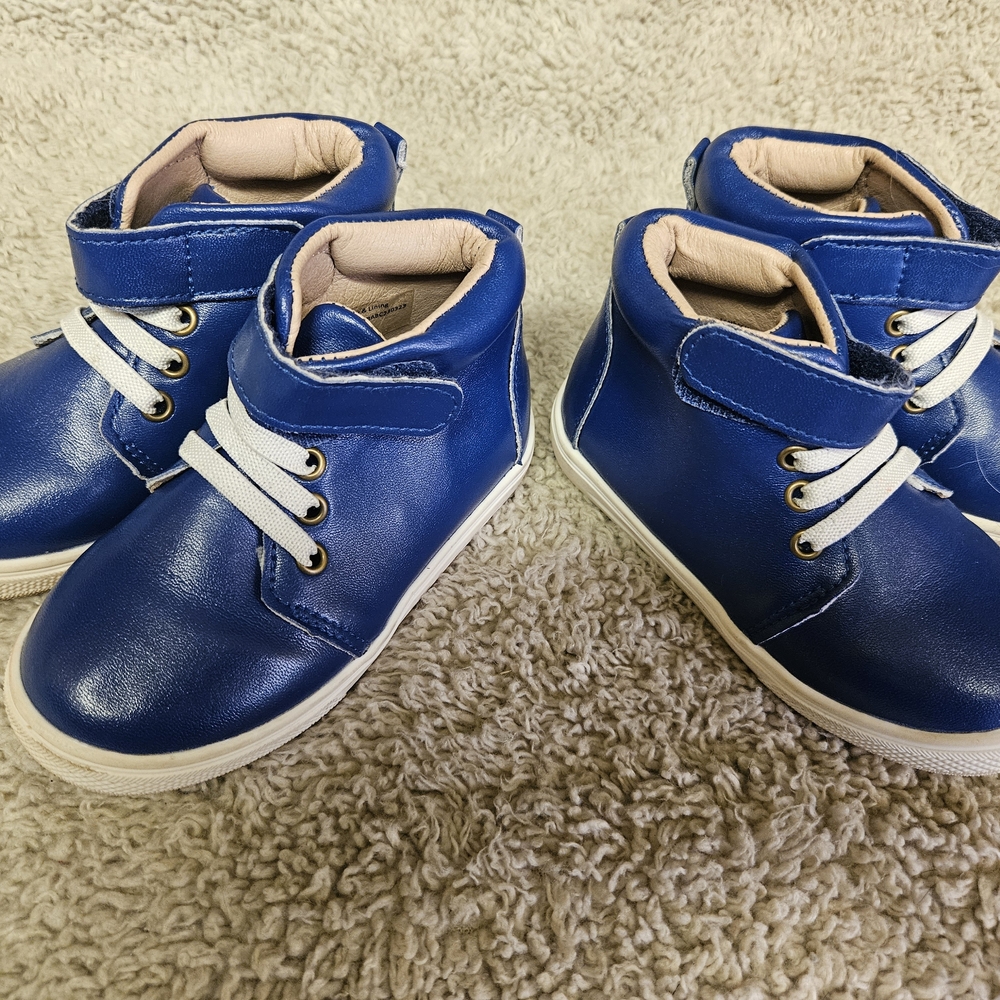 Kids Blue High-Top Sneakers